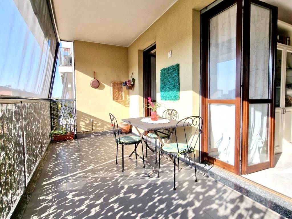 Appartamento a Rozzano in Piazza Michele Alboreto, 66 - Foto 2