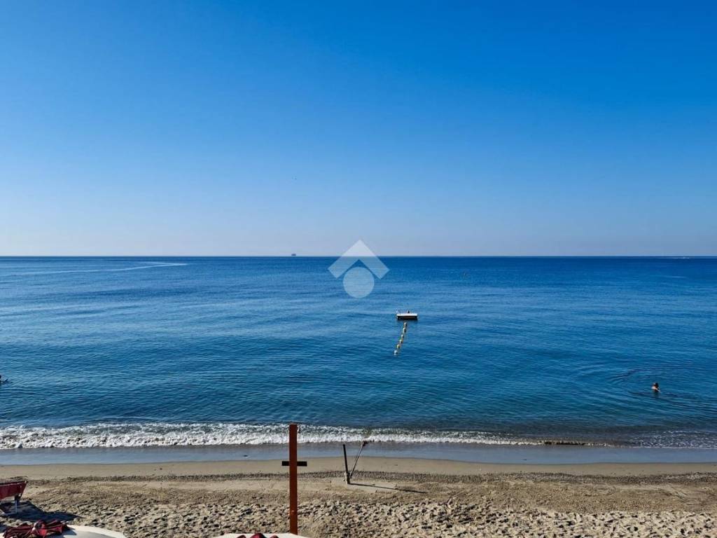 Appartamento a Savona in Via Alfredo Catalani, 1 - Foto 2