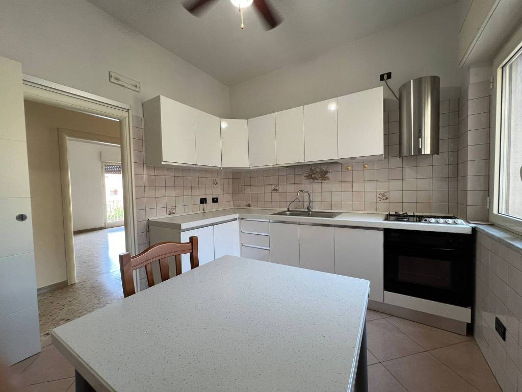 Appartamento a Reggio calabria in Via Palmi, 16 - Foto 2