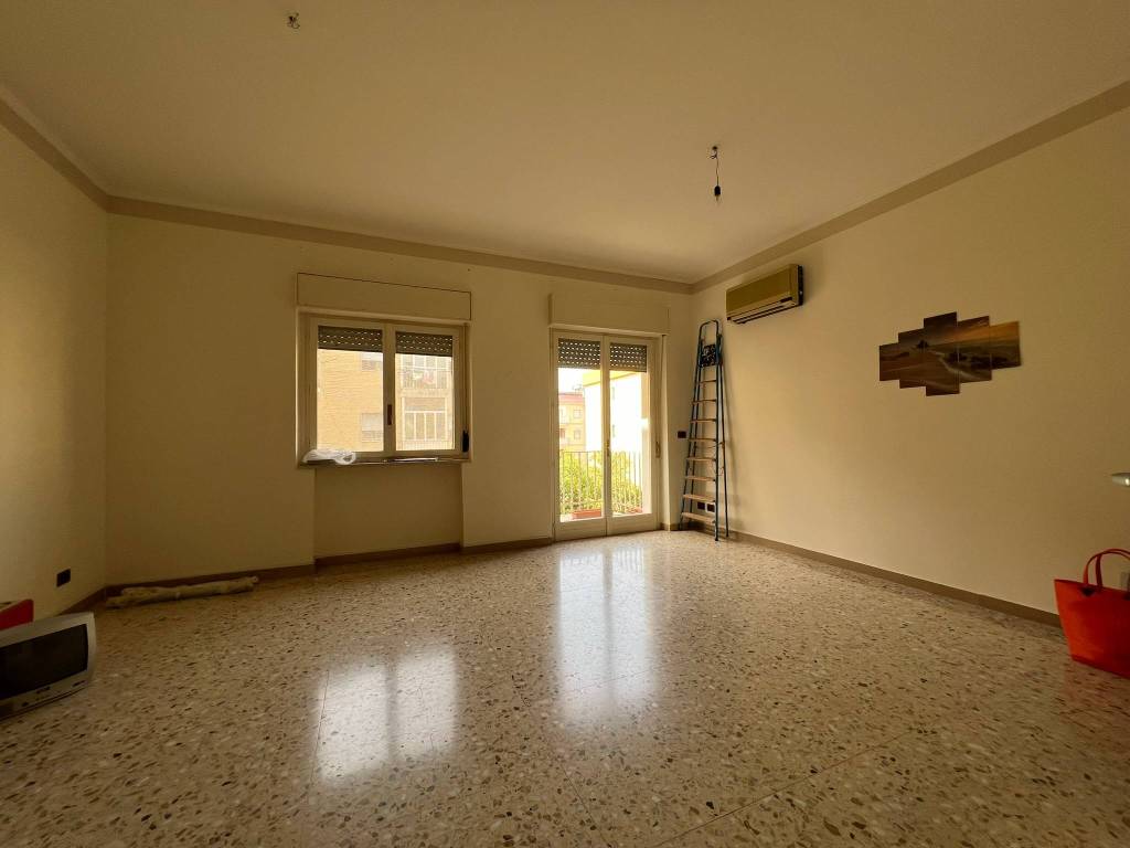 Appartamento a Reggio calabria in Via Palmi, 16 - Foto 5