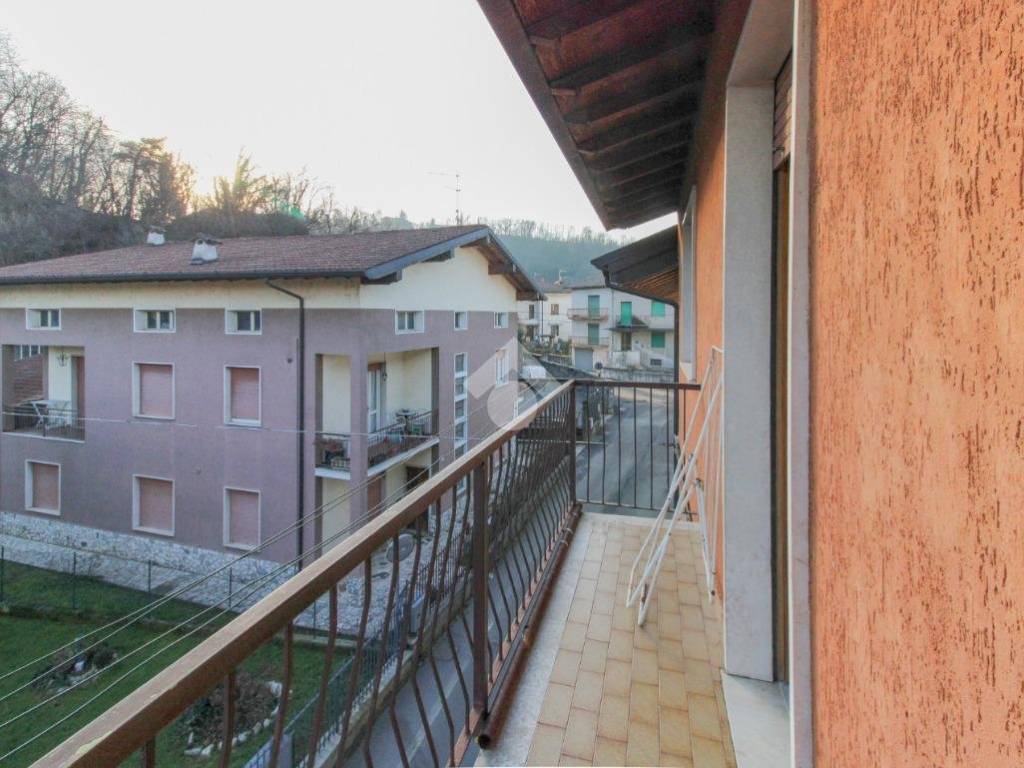 Casa indipendente a Sabbio chiese in Via Pietro Felter - Foto 2