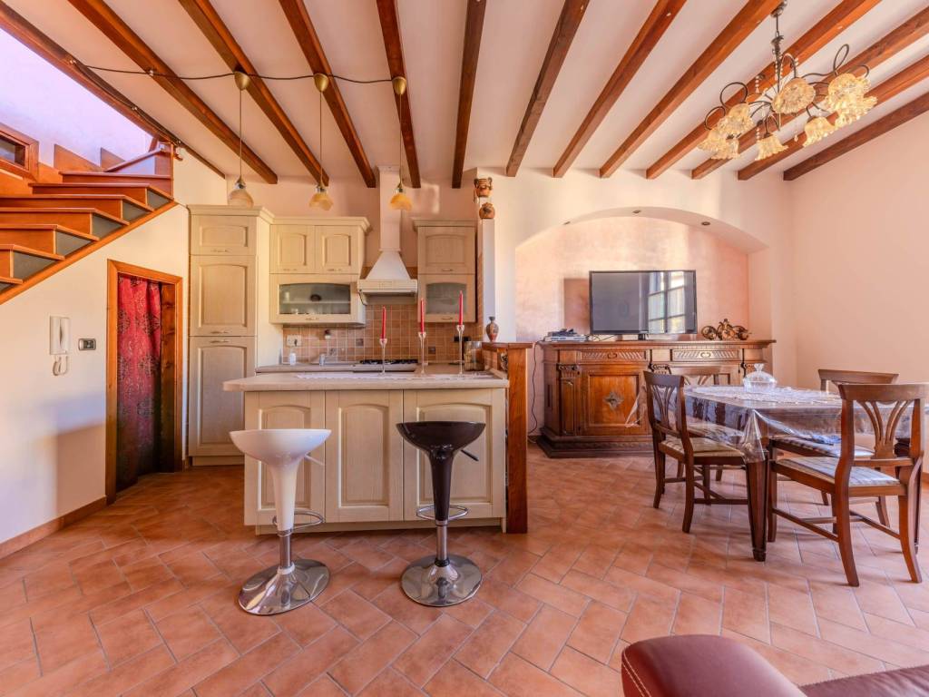 Casa indipendente a Capodimonte in Largo del Pero, 10 - Foto 3