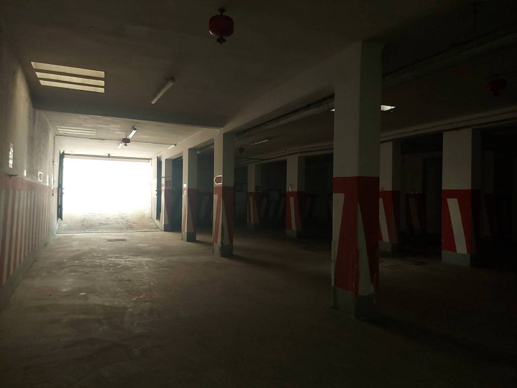 Box / garage a Taranto in Via Lucania, 164 - Foto 4