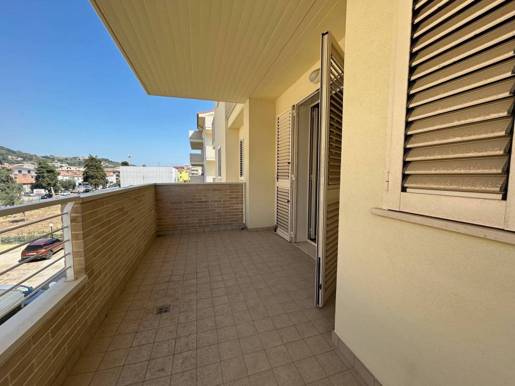 Appartamento a Tortoreto in Via Giuseppe Saragat - Foto 4