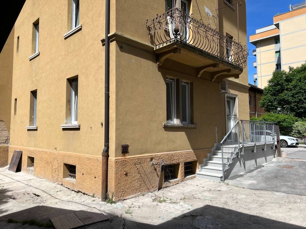 Appartamento a Trento in Via Giovanni e Tina Lorenzoni, 5 - Foto 3