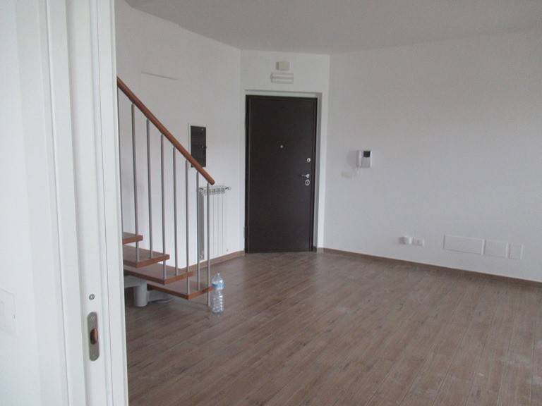 Attico / mansarda a Città sant'angelo in Viale Torre Costiera - Foto 3