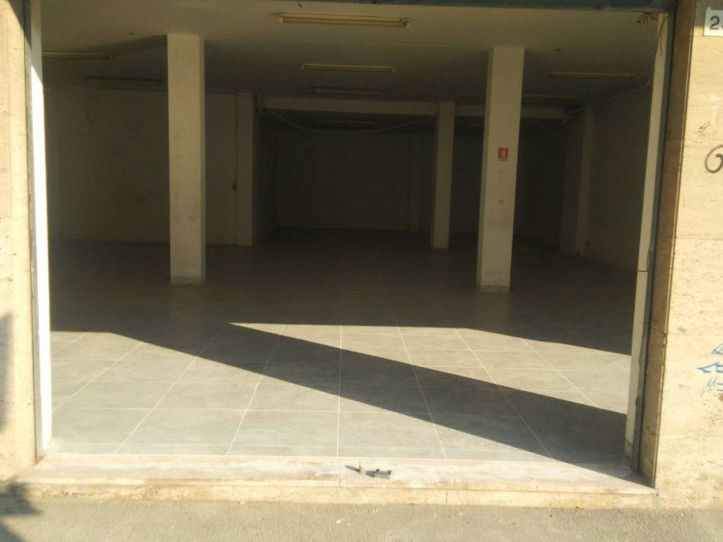 Box / garage a Pescara in Via dei Teatini, 27 - Foto 4