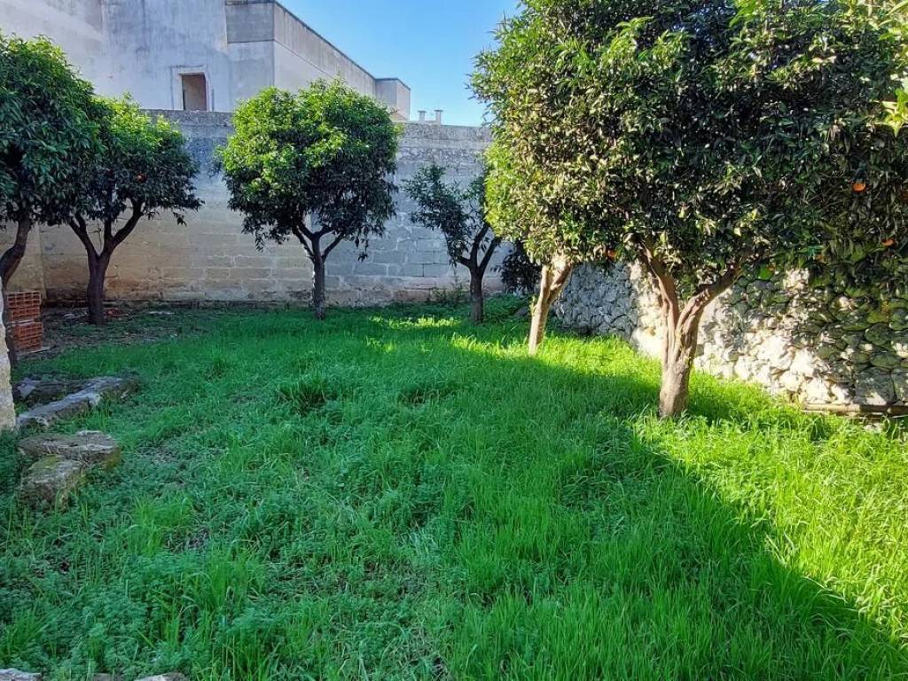 Villa a Scorrano in Via Piave, 64 - Foto 2