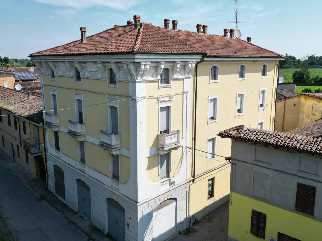 Appartamento a Casalbuttano ed uniti in Via Leonida Bissolati, 34 - Foto 2