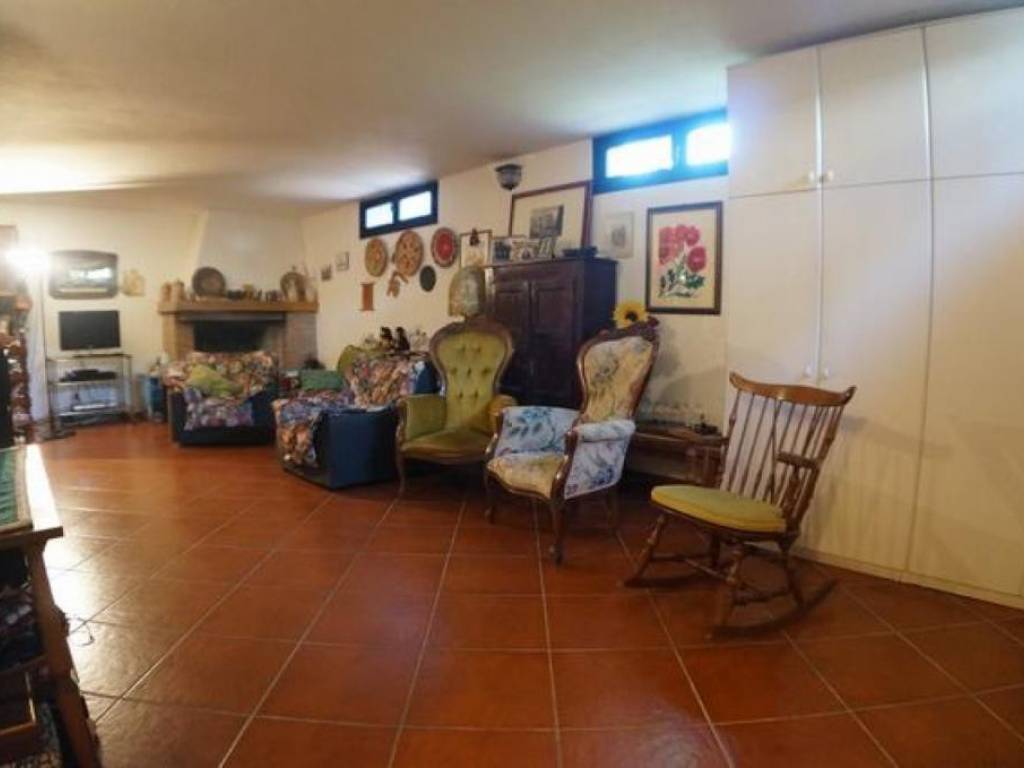 Villa a San giuliano terme in Via Fratelli Cervi - Foto 5