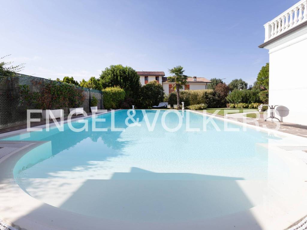 Villa a Valeggio sul mincio in Via Camalavicina - Foto 4