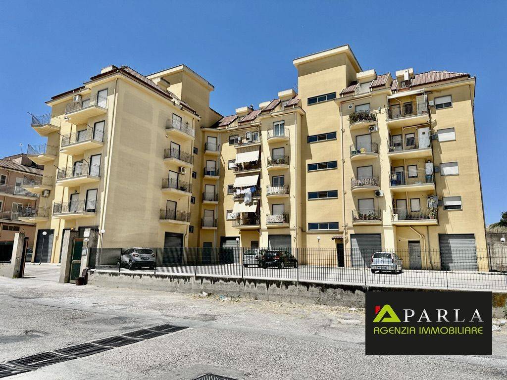 Appartamento a Canicattì in Via Antonio De Curtis - Foto 2