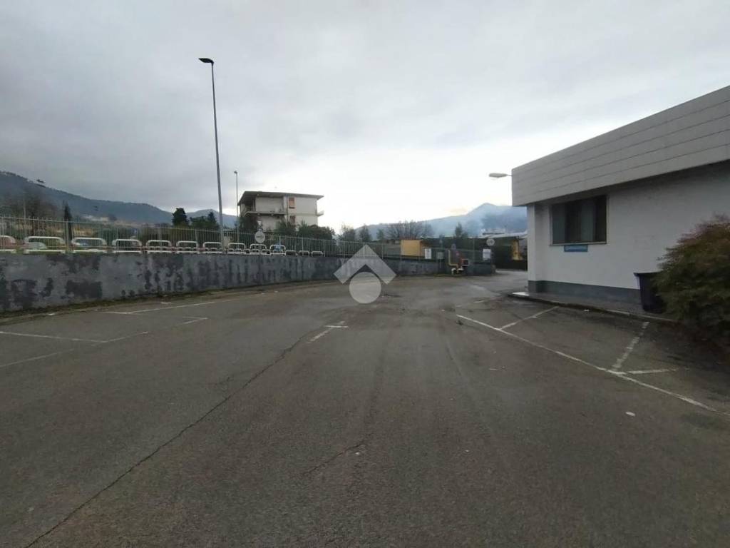 Immobile a Vaiano in Via Val di Bisenzio - Foto 5