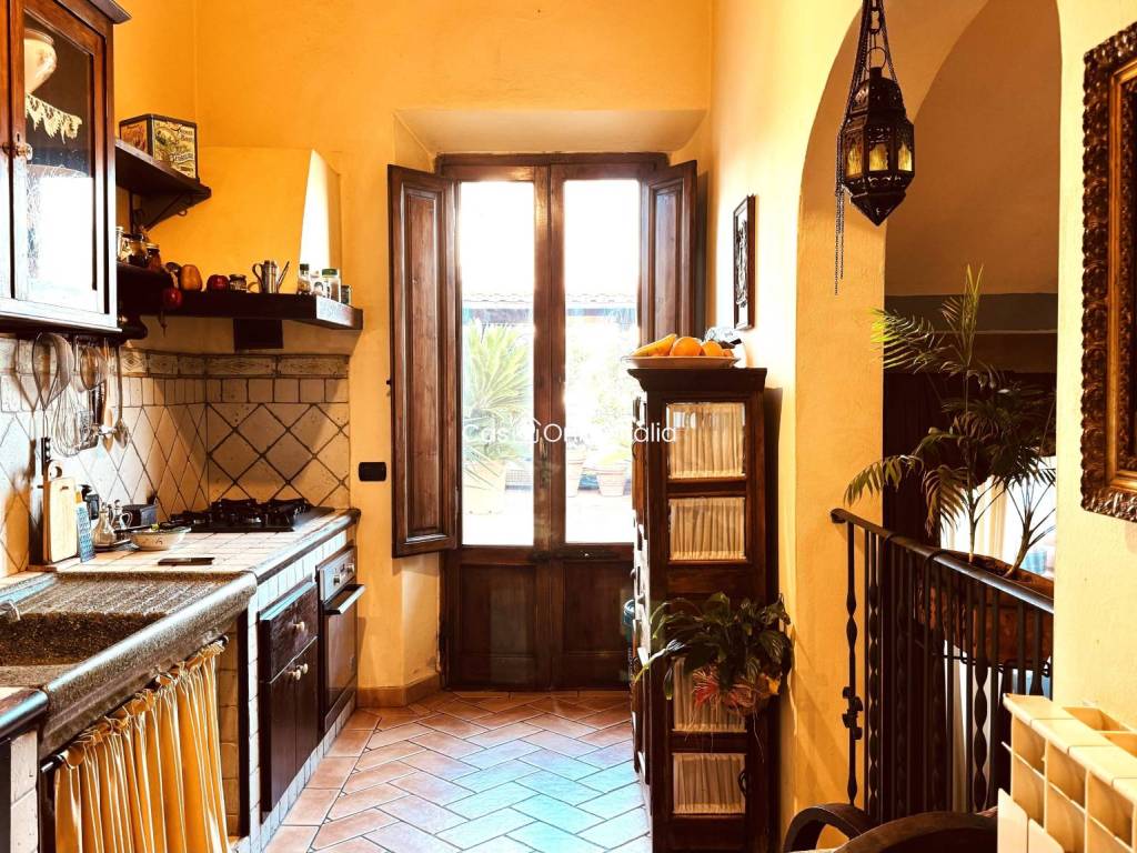 Villa a Prato in Via Pistoiese, 24 - Foto 4