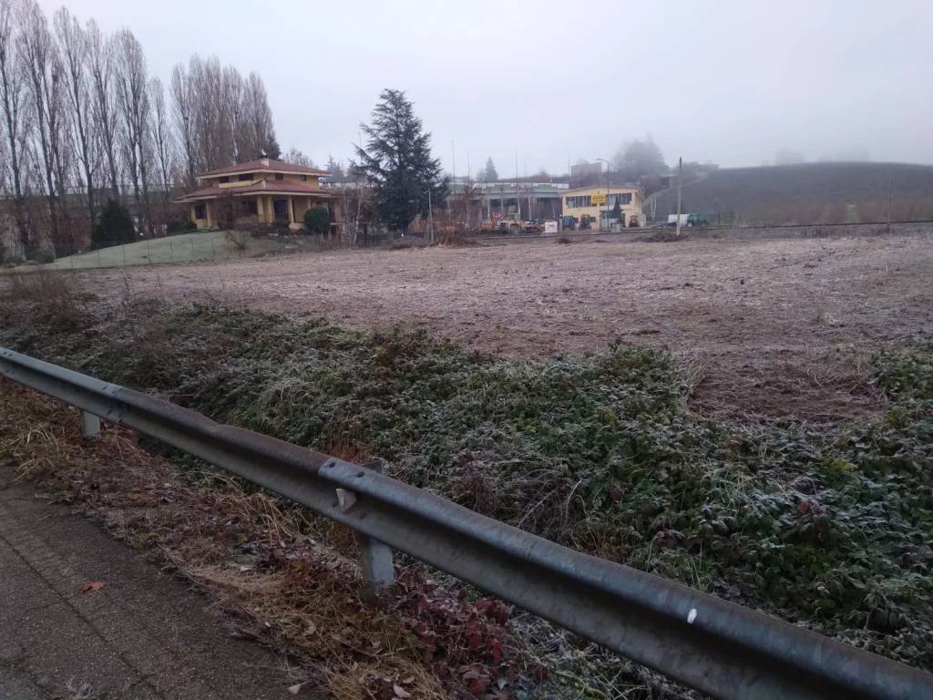Terreno a Nizza monferrato in Strada Canelli, 27 - Foto 2