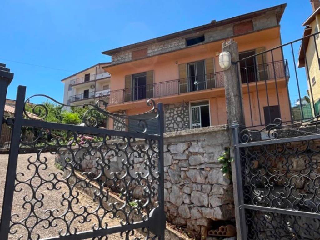 Villa a Lenola in Via Fratelli Rosselli - Foto 3
