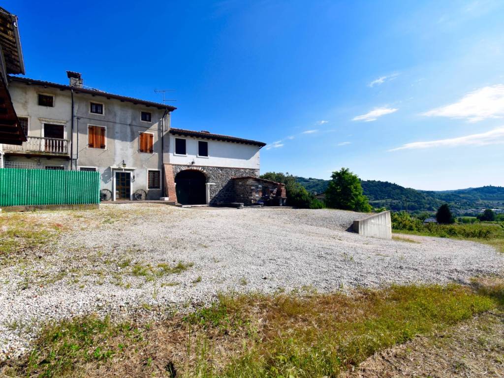 Rustico / casale a Chiampo in via laghi - Foto 4