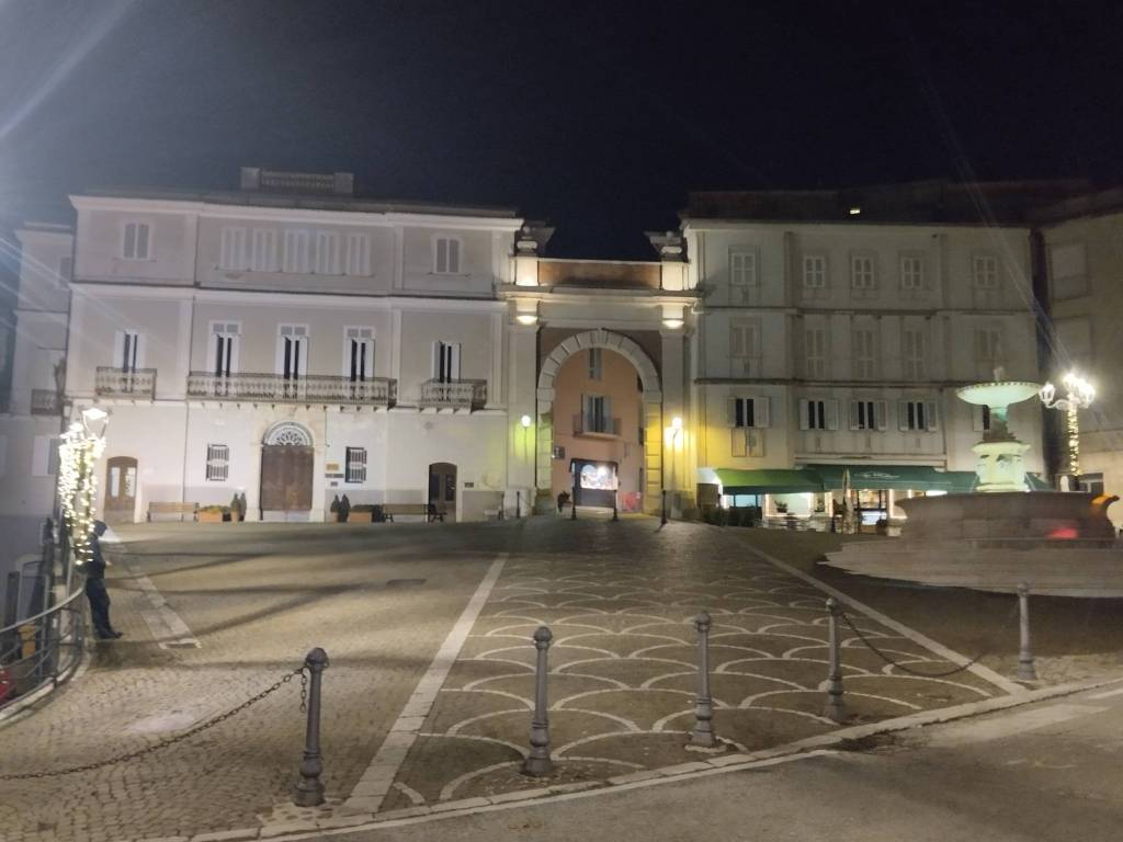 Palazzo / stabile a Atina in Piazza Giuseppe Garibaldi - Foto 3