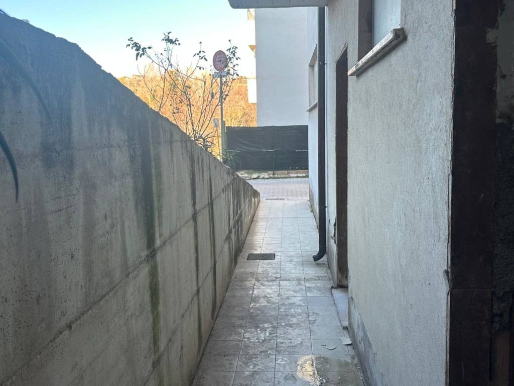Box / garage a Scafa in Via 1 Maggio, 147 - Foto 3