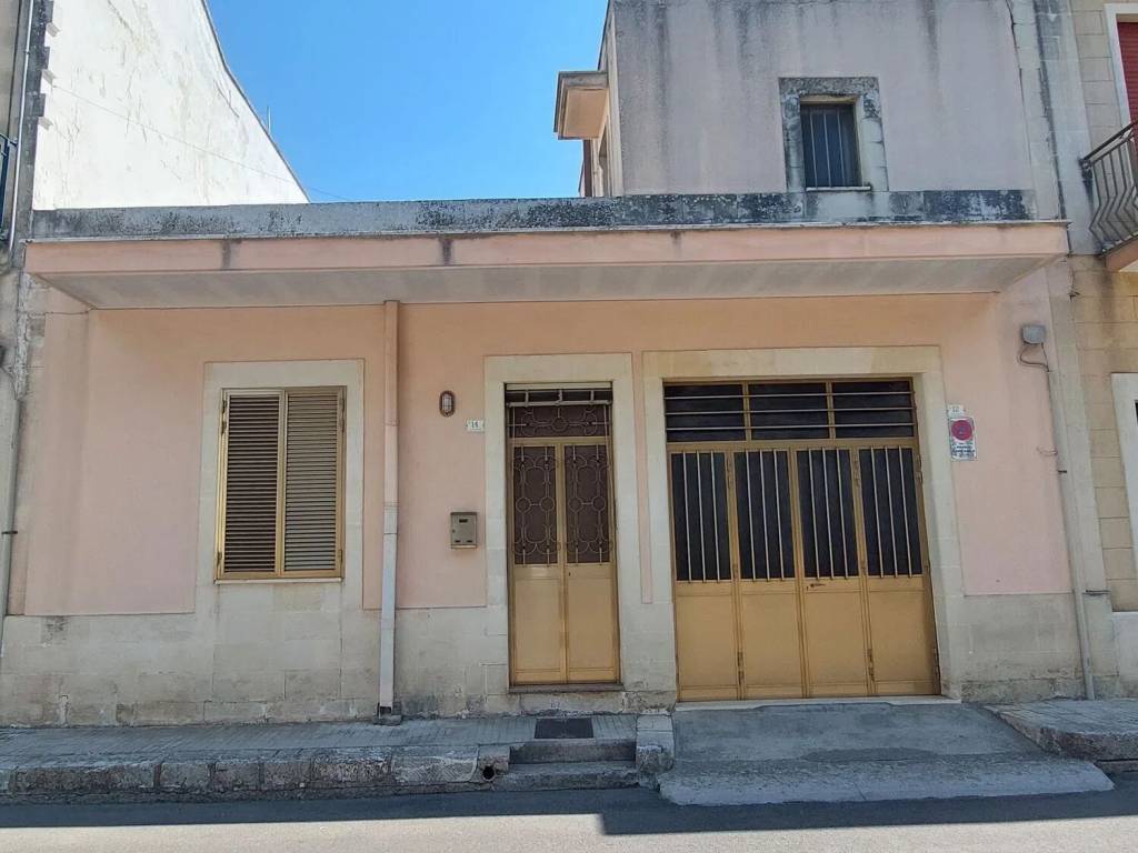 Villa a Scorrano in Via Risorgimento, 14 - Foto 2