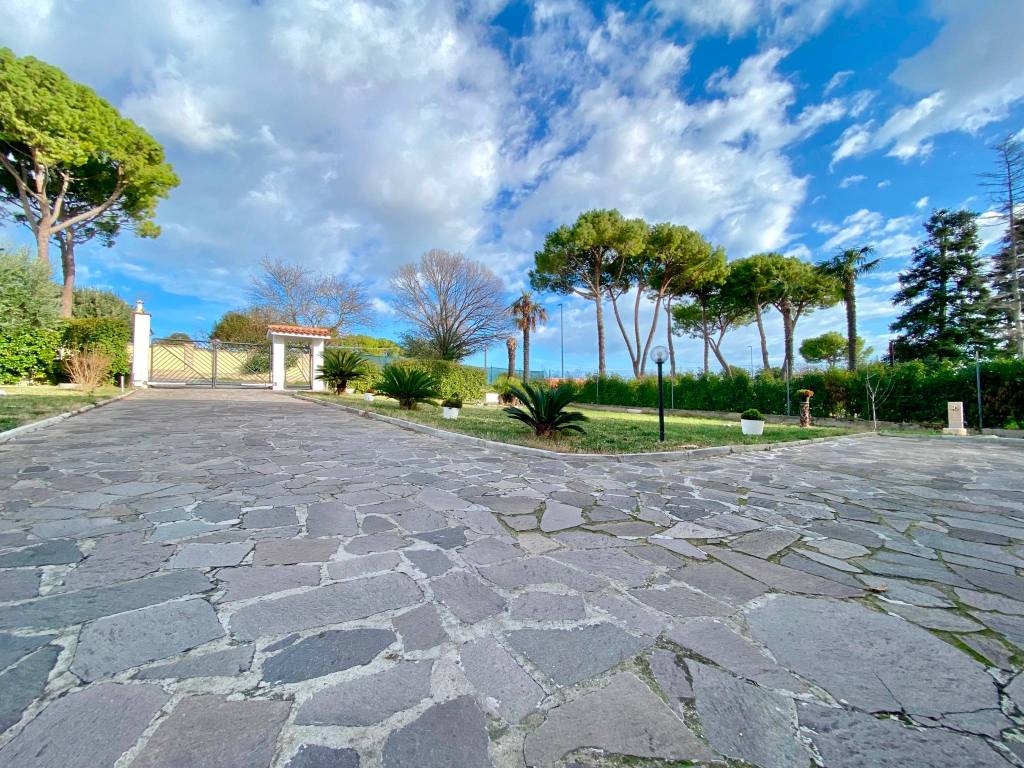 Villa a Castelfidardo in Via Dante Alighieri - Foto 4