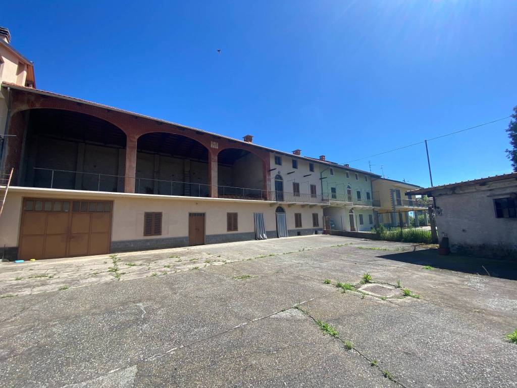 Rustico / casale a Alice castello in Via Santhià, 22 - Foto 2