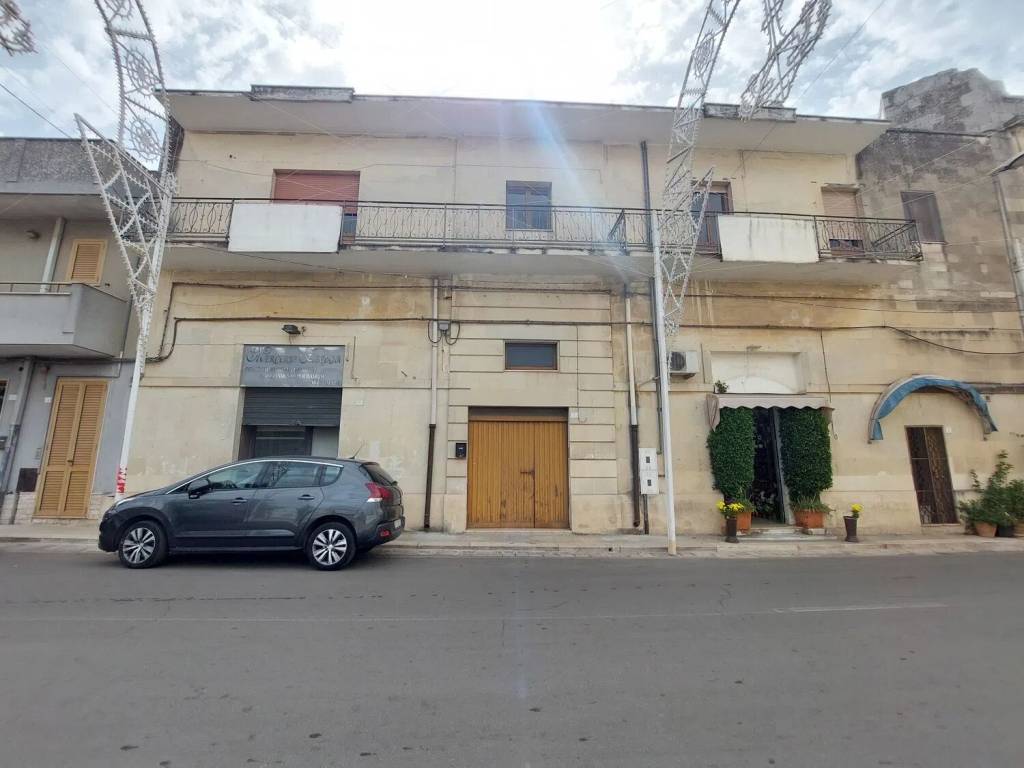 Appartamento a Scorrano in Via Giuseppina Delli Ponti, 10 - Foto 3