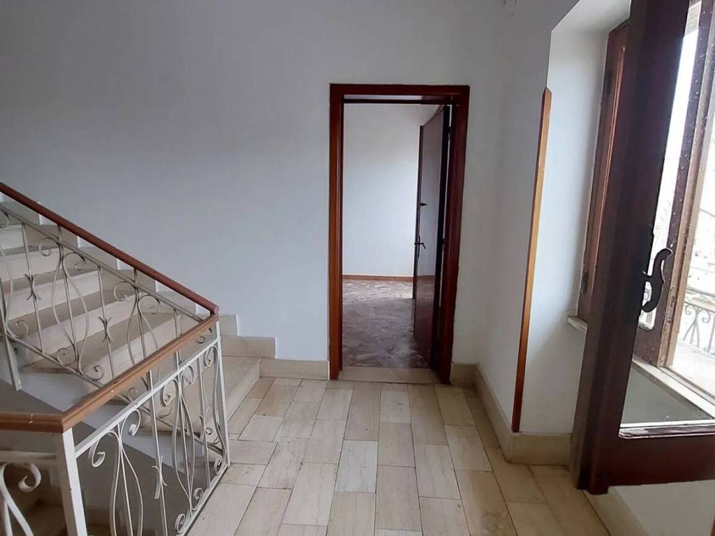 Appartamento a Scorrano in Via Giuseppina Delli Ponti, 10 - Foto 4