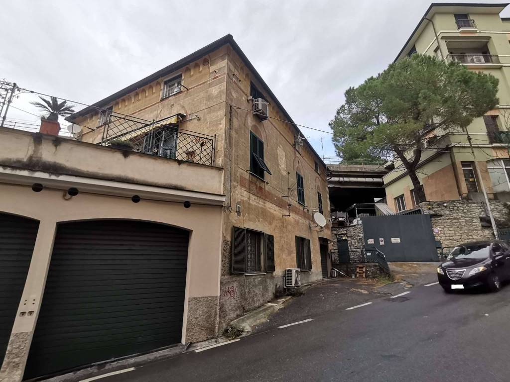 Appartamento a Genova in via Frangioni - Foto 1