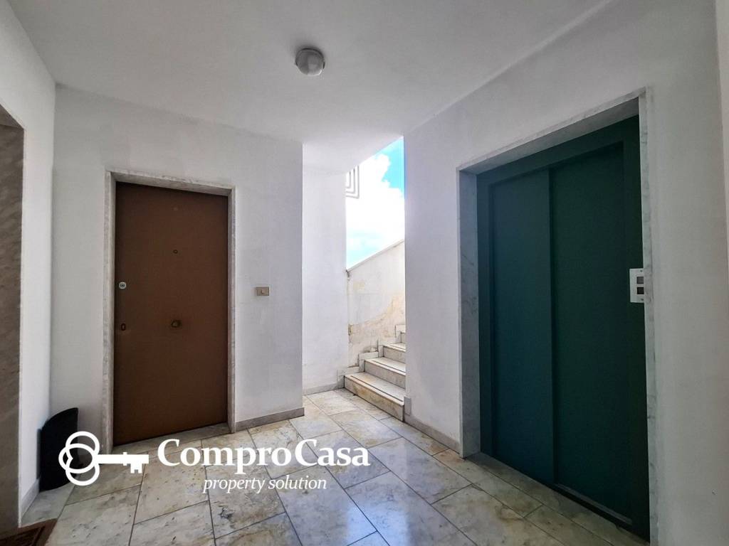 Appartamento a Lecce in Via Quinto Mario Corrado - Foto 2