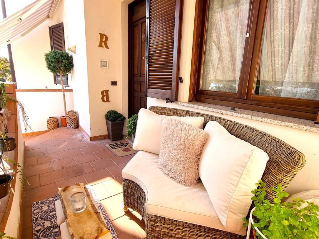 Villa a Sannazzaro de' burgondi in Via Vigevano, 78 - Foto 3