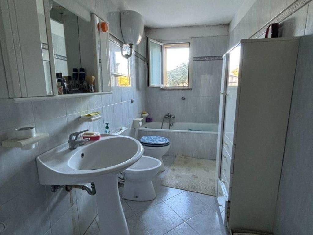 Appartamento a Latina in Strada Passo Genovese - Foto 5