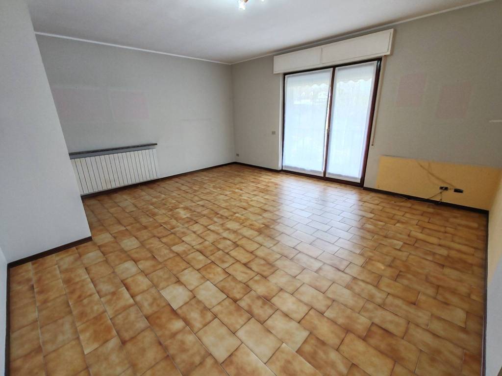 Appartamento a Baveno in Via 17 Martiri, 31 - Foto 3