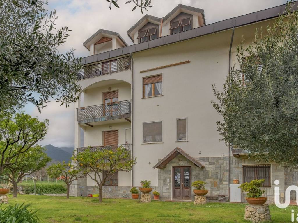 Appartamento a Borghetto santo spirito in Via PER PINELAND, 23 - Foto 2