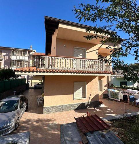 Villa a Vallefiorita in Via Giovanni Verga - Foto 2