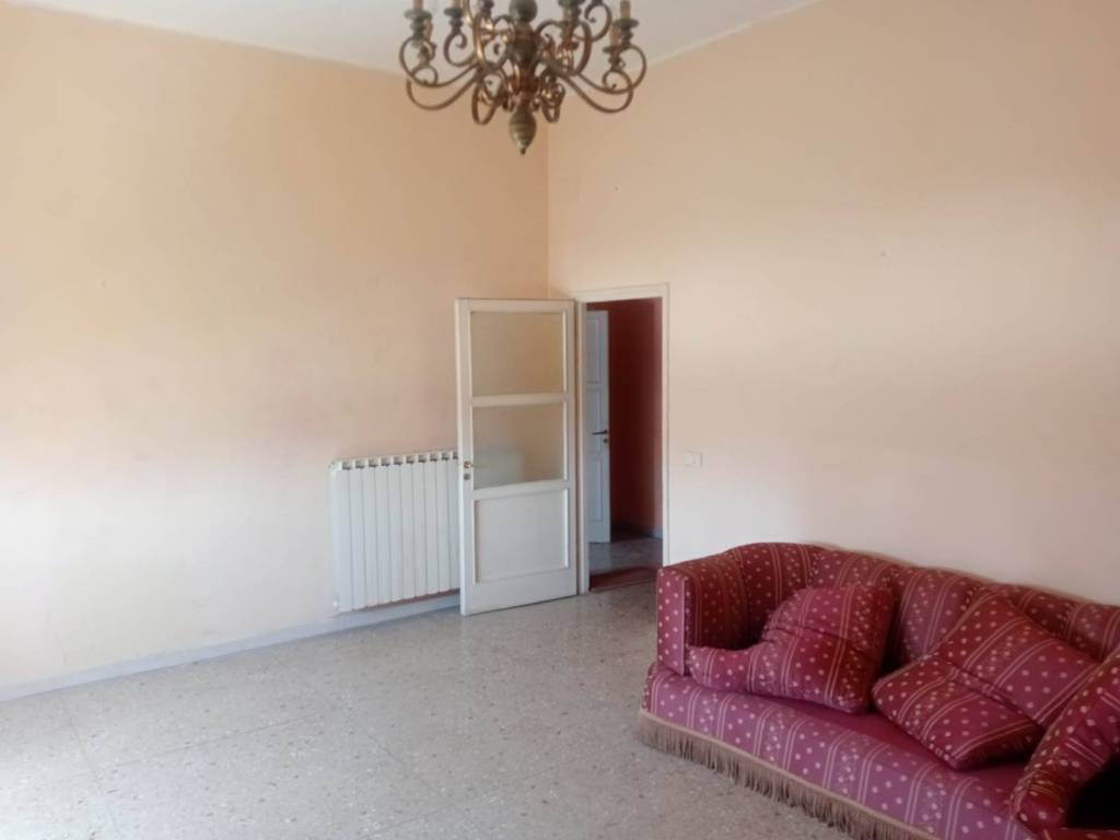 Appartamento a Aprilia in Via dei Peri, 43 - Foto 3
