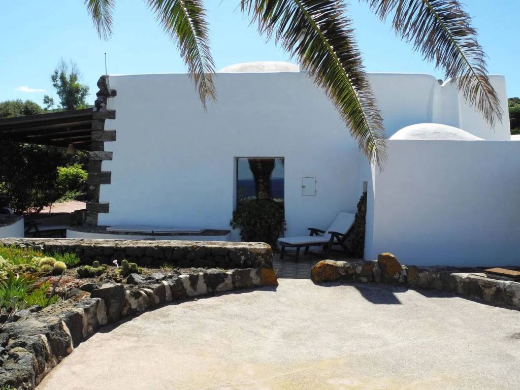 Villa a Pantelleria in Strada Perimetrale Dietro Isola No Number - Foto 2
