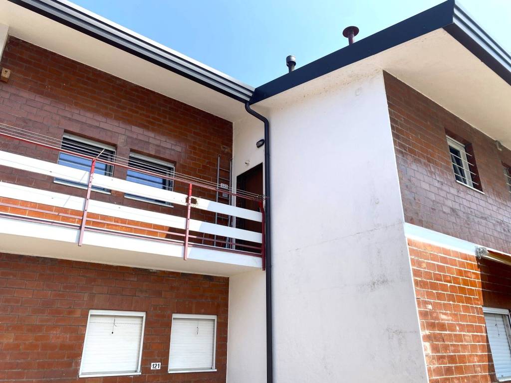 Appartamento a Castelletto sopra ticino in Viale Ticino, 27 - Foto 3