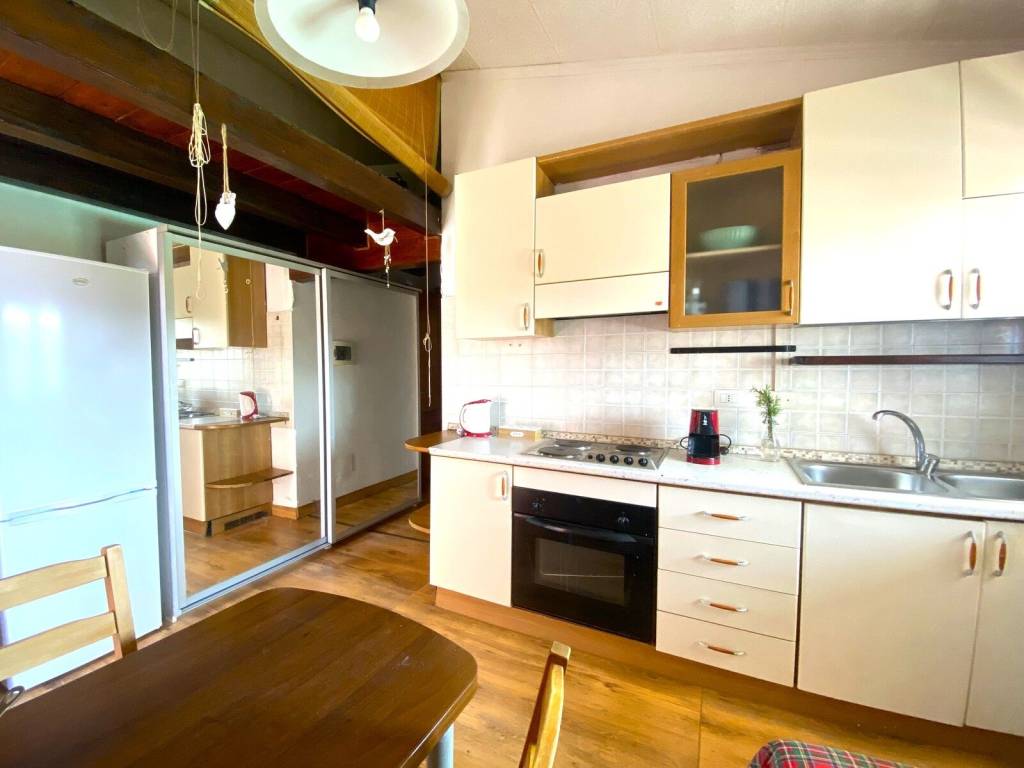 Appartamento a Castelletto sopra ticino in Viale Ticino, 27 - Foto 4