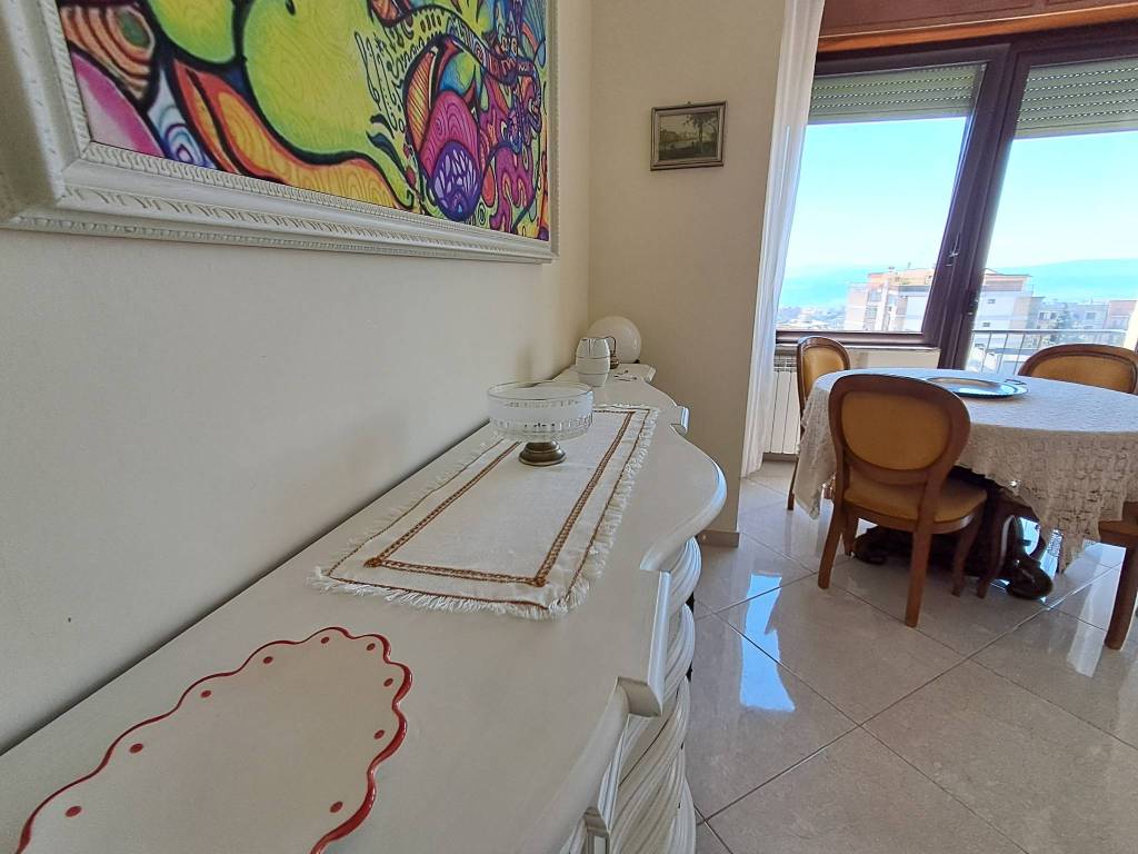 Appartamento a Catanzaro in Via Edmondo Buccarelli - Foto 4