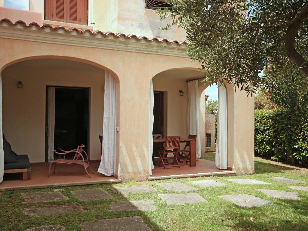 Appartamento a Loiri porto san paolo in Via Giovan Battista Decandia - Foto 5