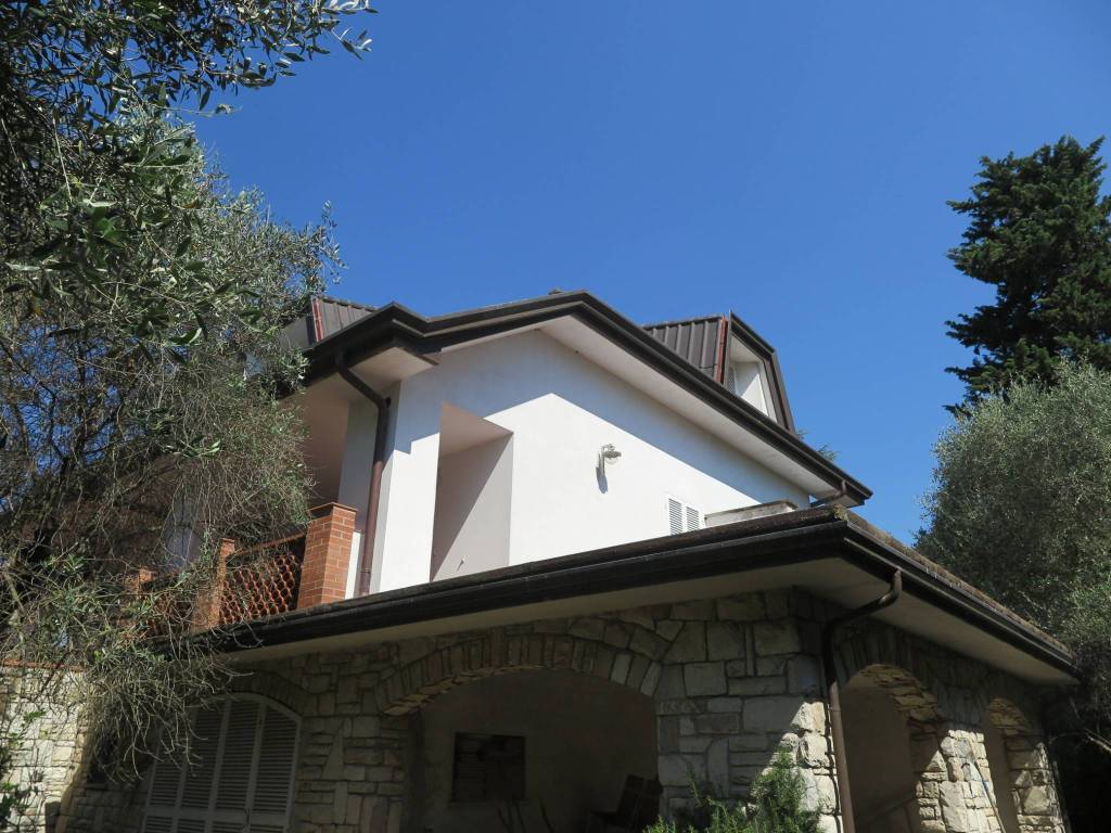 Villa a Castelnuovo magra in Via Carbonara, 24 - Foto 2