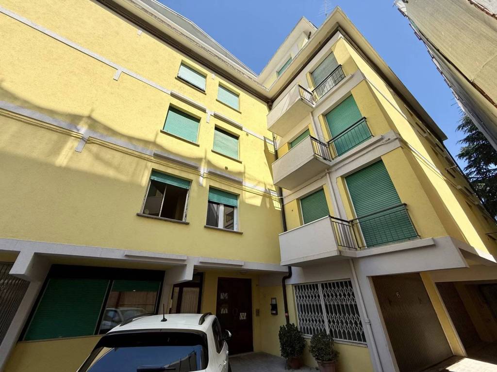 Appartamento a Pescia in Via Filippo Turati - Foto 2