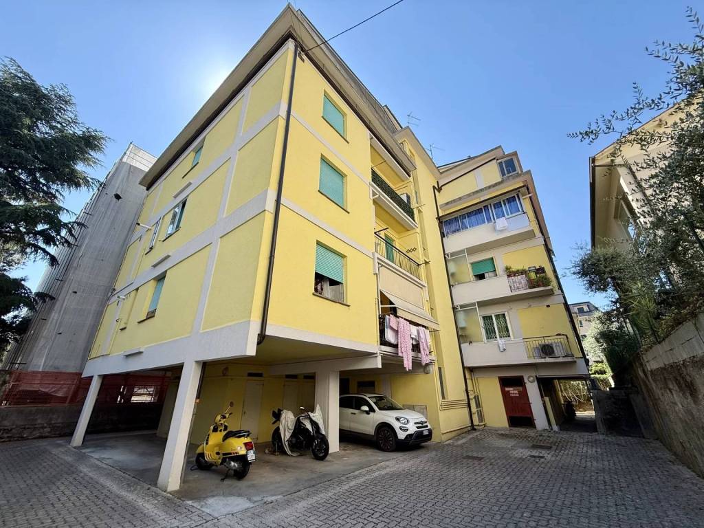 Appartamento a Pescia in Via Filippo Turati - Foto 4