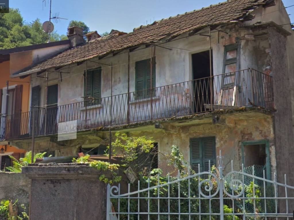 Casa indipendente a Omegna in Via Ernesto De Angeli - Foto 2