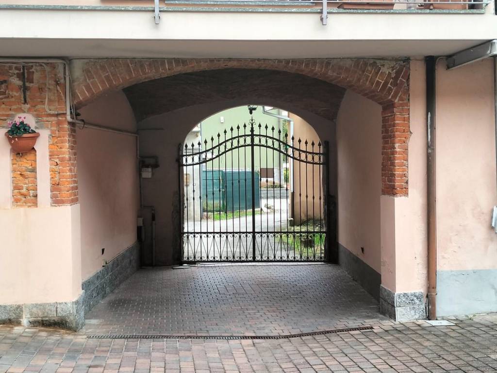 Villa a Borgomanero in Via Don Luigi Godio - Foto 4