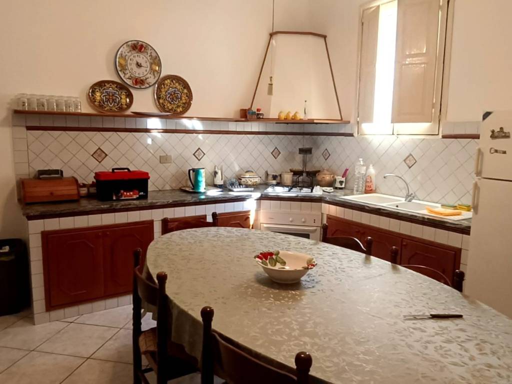 Casa indipendente a Cinisi in Via Venuti - Foto 3