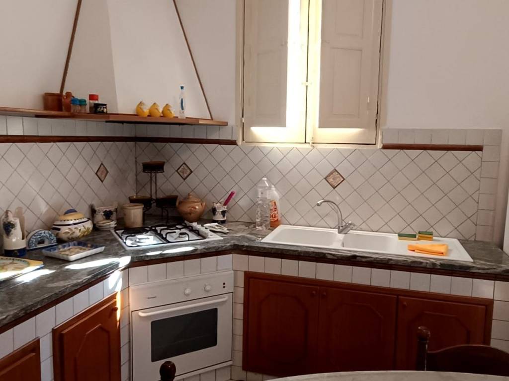 Casa indipendente a Cinisi in Via Venuti - Foto 5