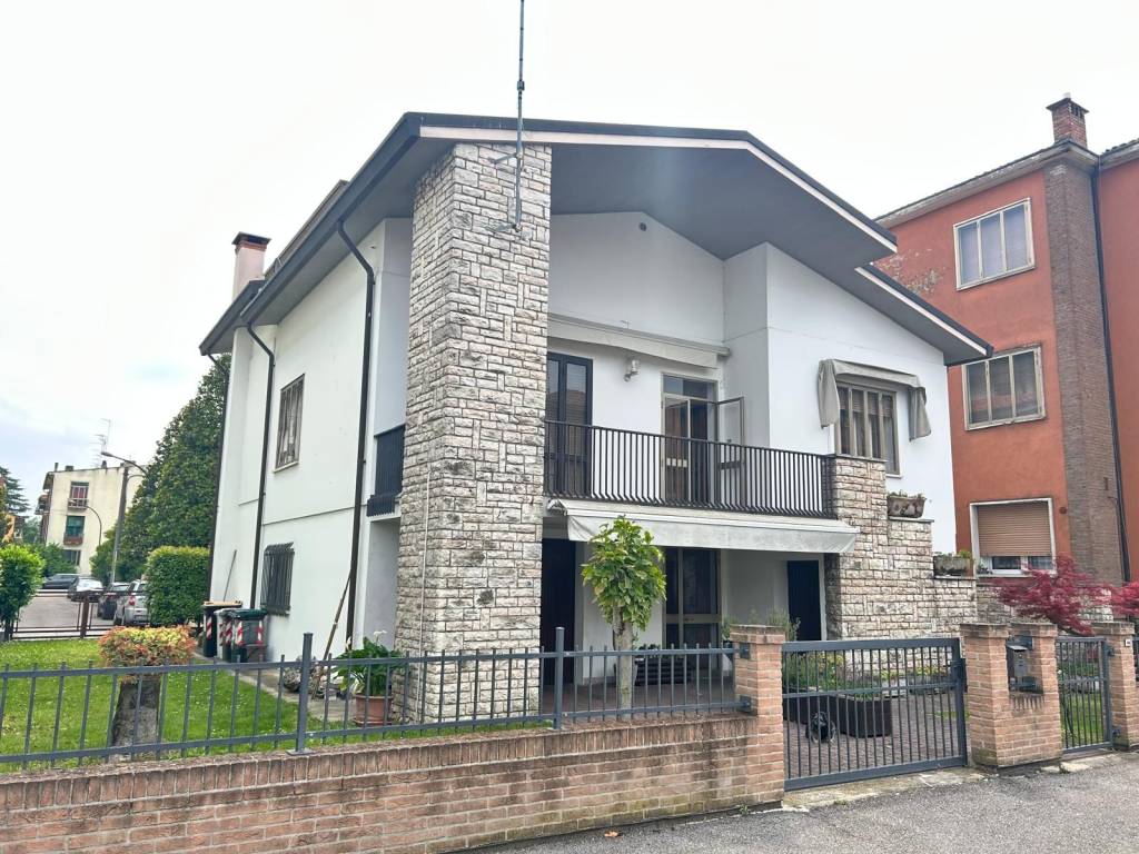 Villa a Rovigo in Via Torquato Tasso, 6 - Foto 2