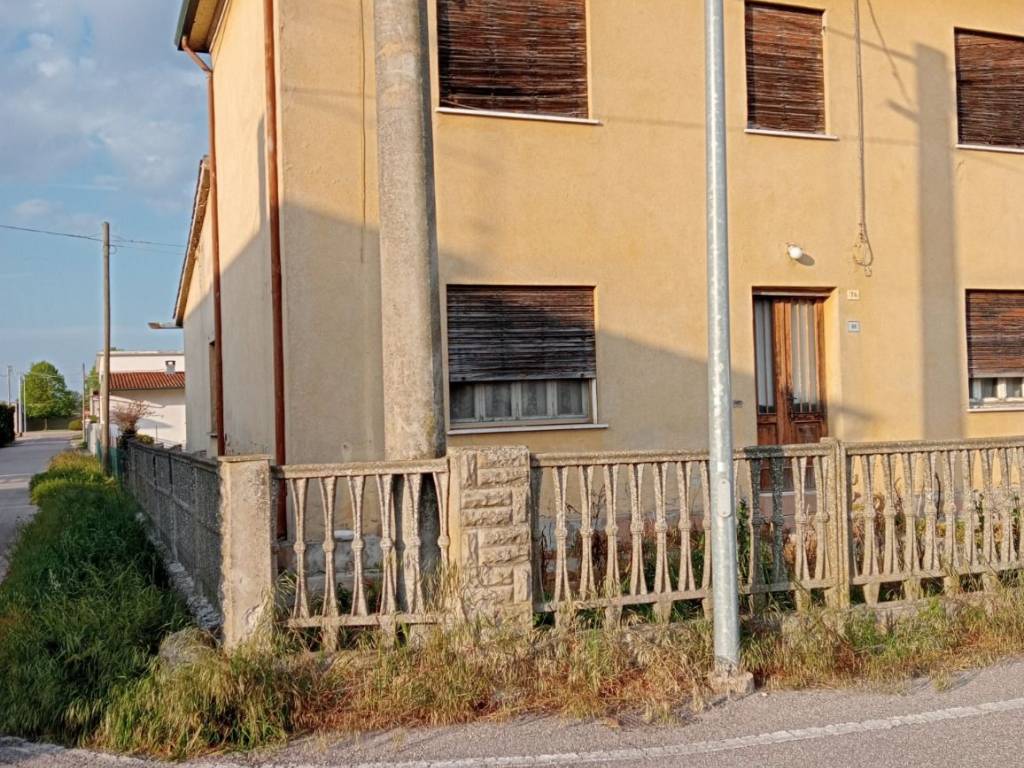 Villa a Frassinelle polesine in Via Romana - Foto 2